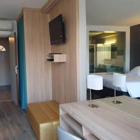Apartment Naturiste Cap D'Agde Jardin D'Eden-Reserve Aux Couples-Swimming Pool Jaccuzzi
